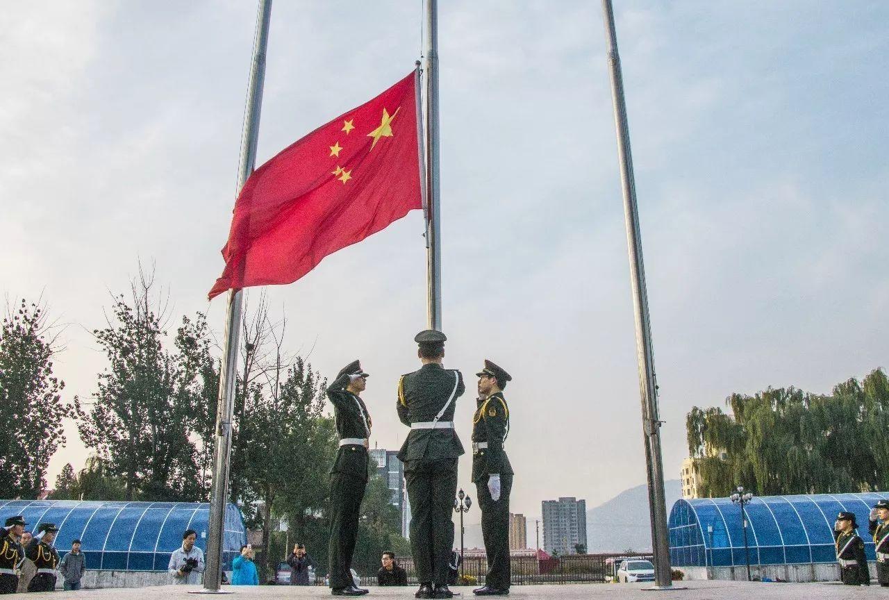 陇西县举行2024年春节文旅商贸促消费活动暨古莱坞•奥特莱斯运营启动仪式